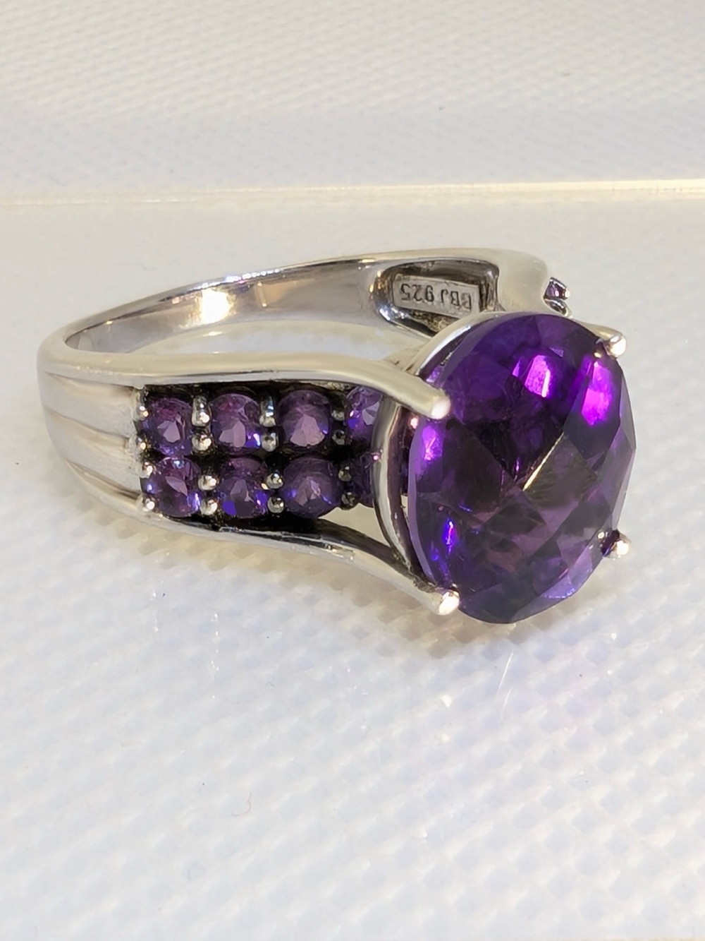JTV 5ct wt Purple African Amethyst Rhodium Over Sterling Bridge styl Ring sz 8.5